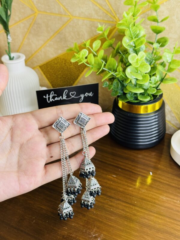 Long Chain Jhumkay